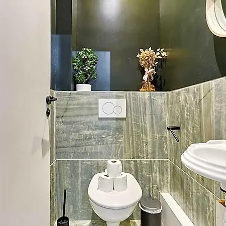 Charming Duplex 1 Bedroom Center Of Hotel 3*